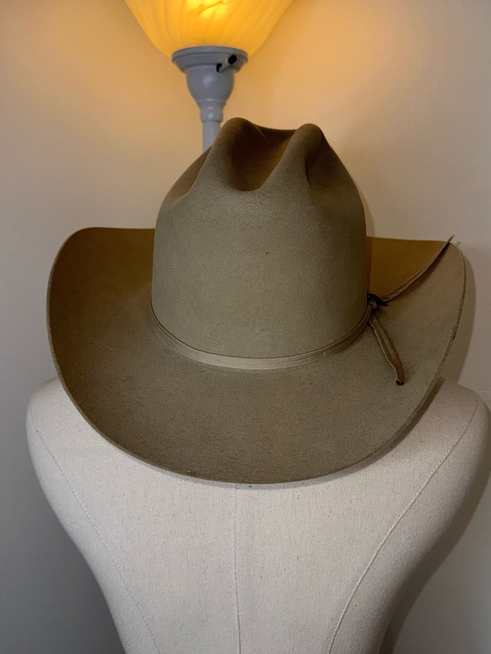 RESISTOL Vintage Tan Beaver Long Oval Cowboy Western Hat